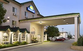 Days Inn By Wyndham Steinbach